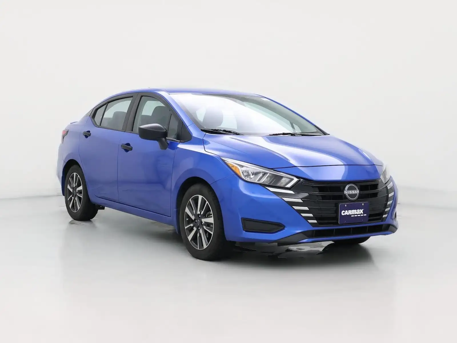 2024 Nissan Versa 1.6 S CVT's photo