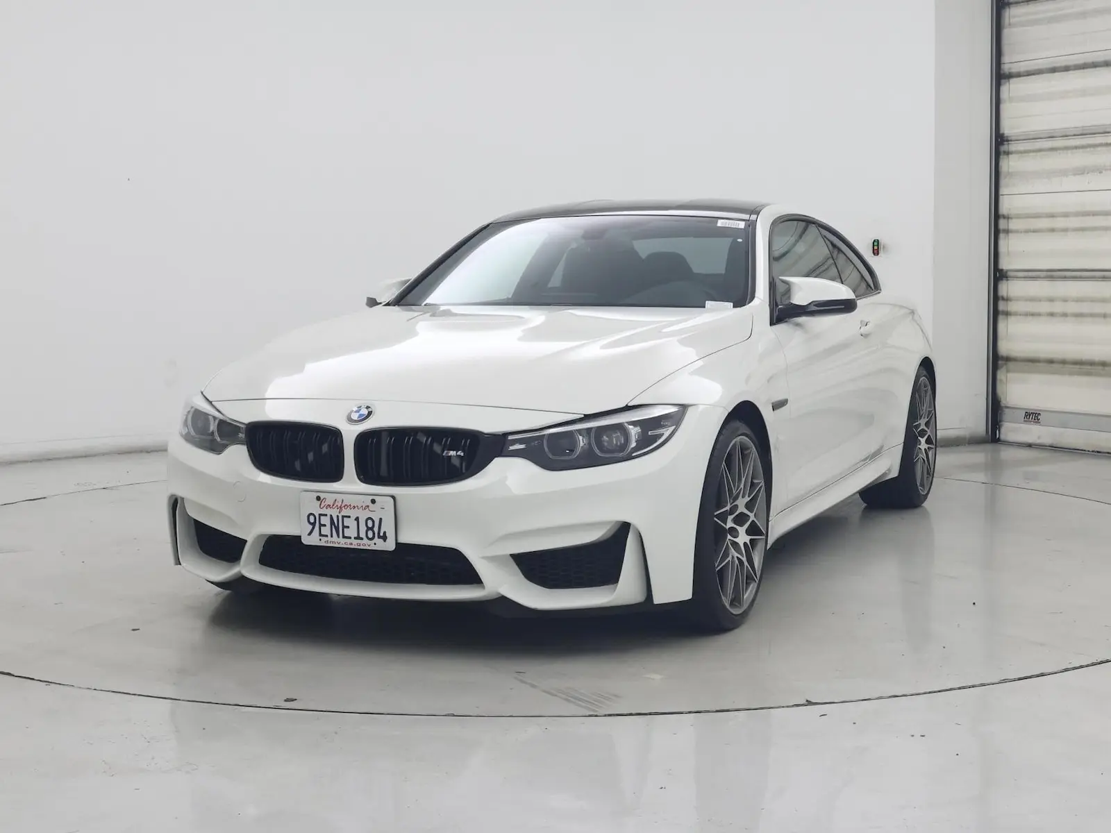 2018 BMW M4 Base photo 5