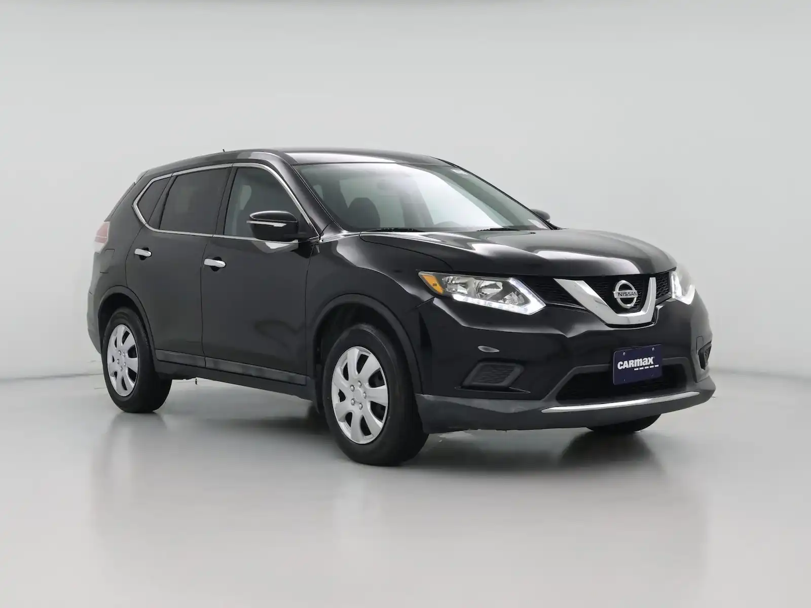 2015 Nissan Rogue S FWD's photo