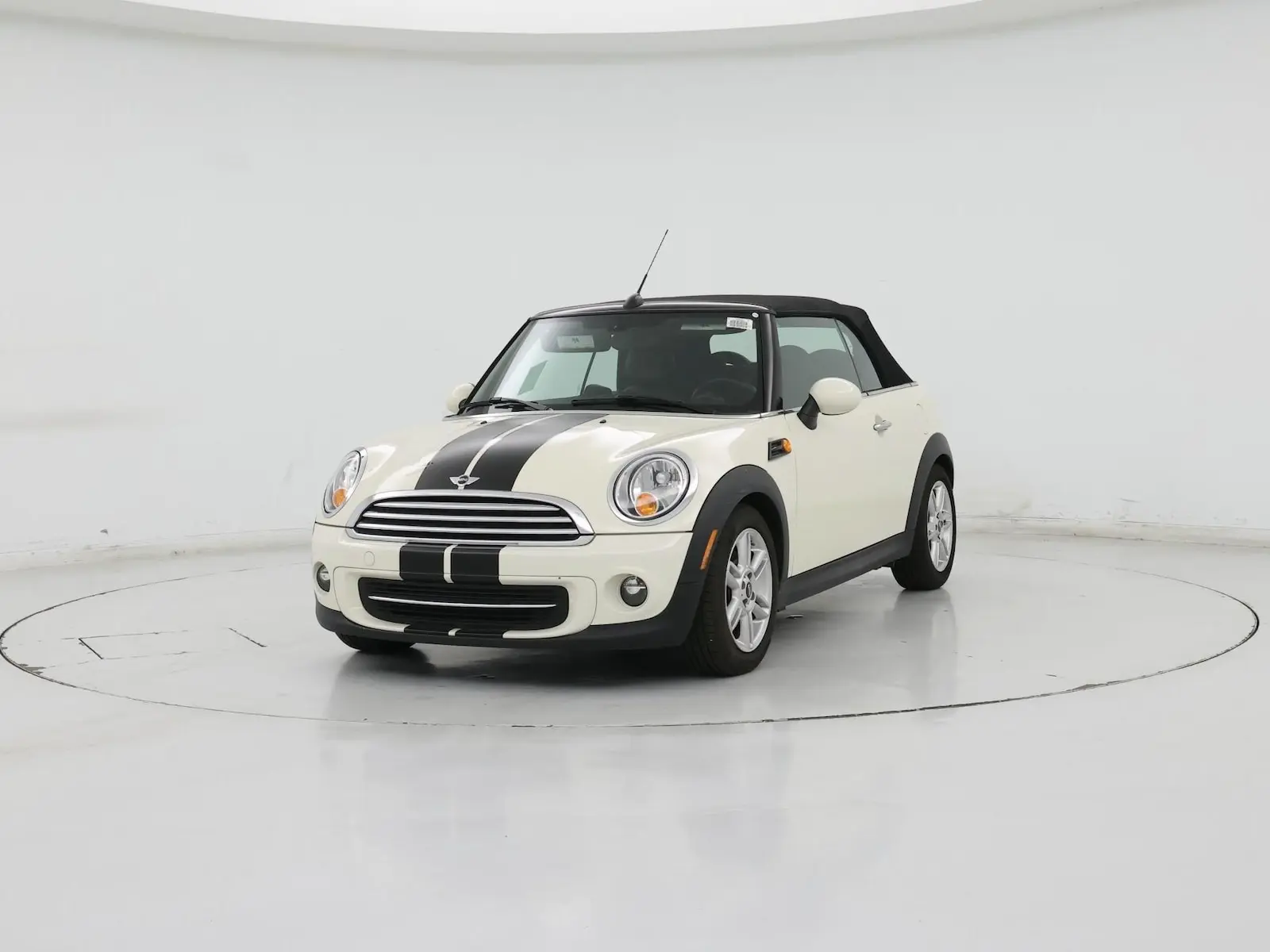 2015 MINI Cooper Base photo 5