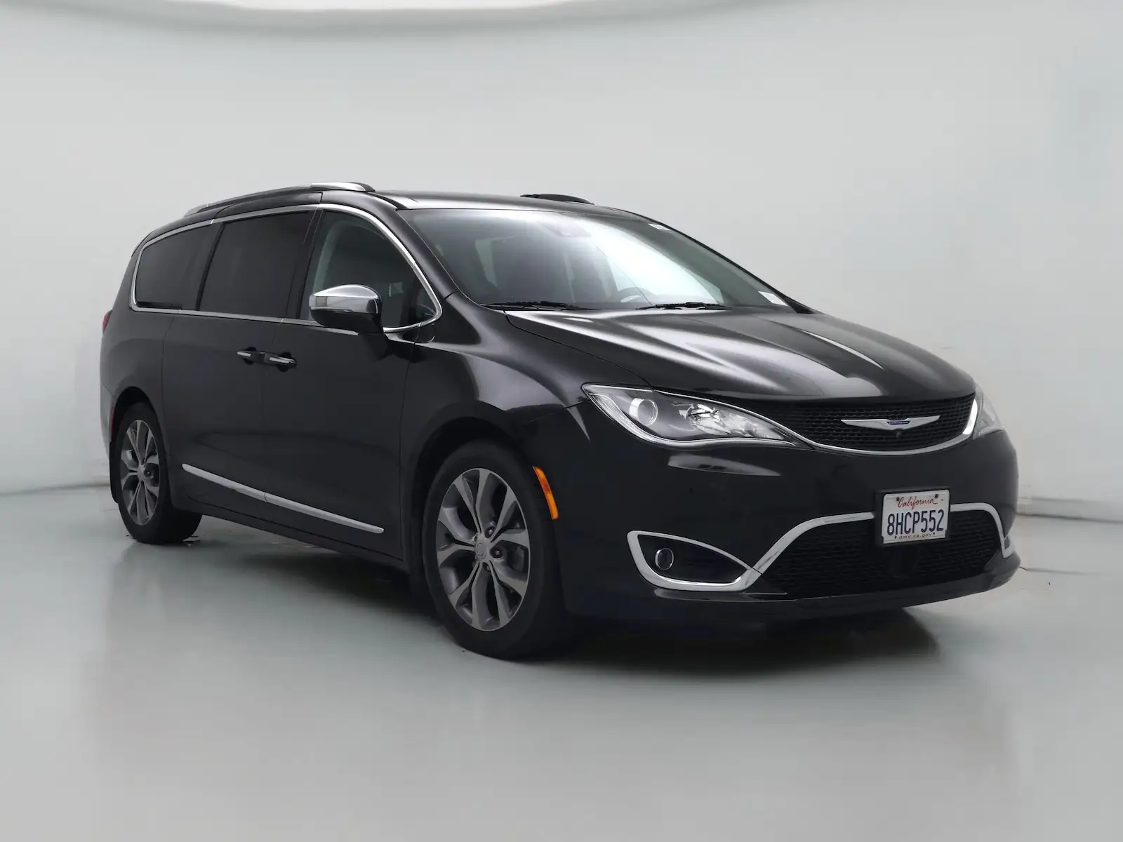 2019 Chrysler Pacifica Limited photo 1