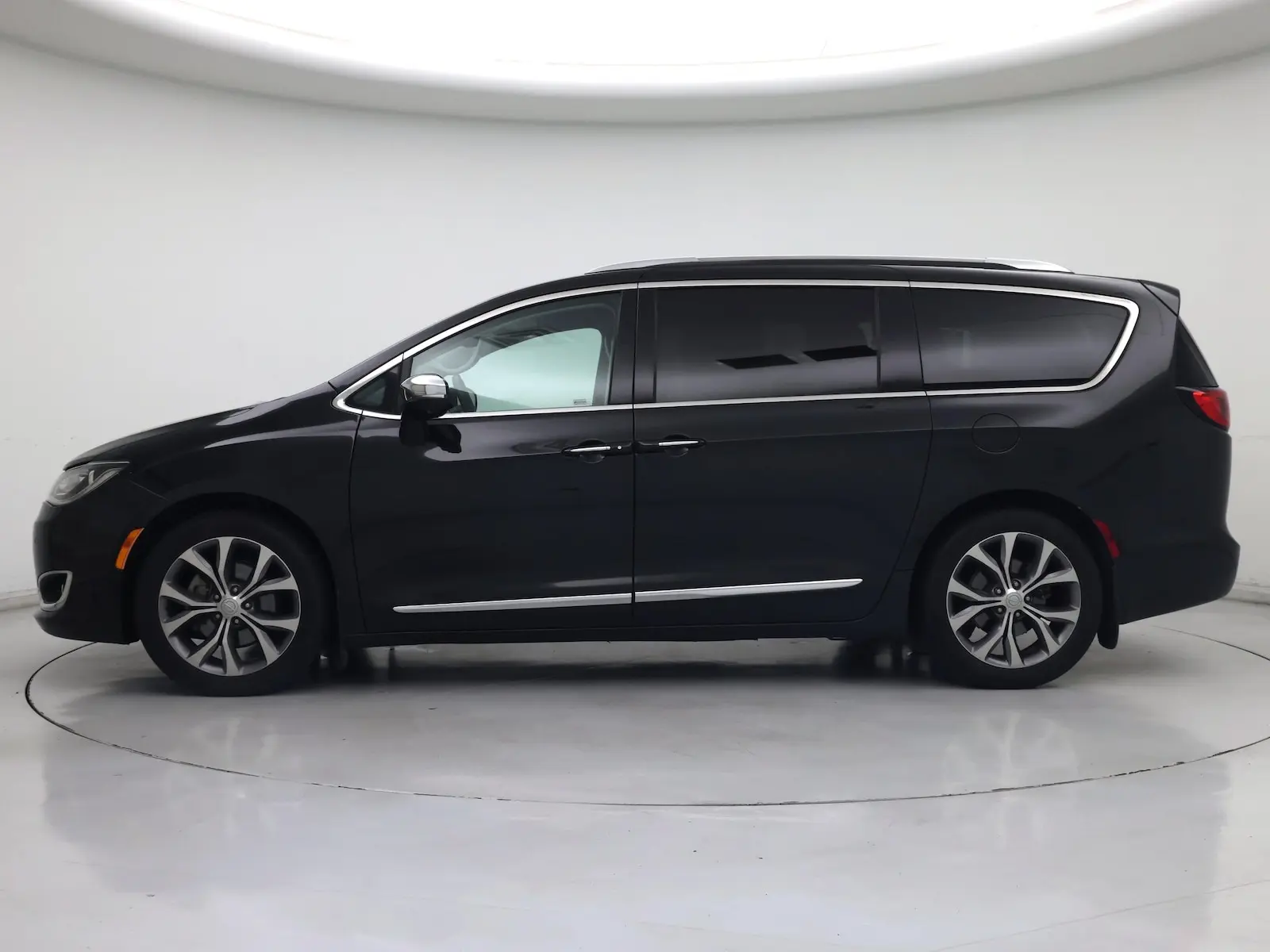 2019 Chrysler Pacifica Limited photo 4