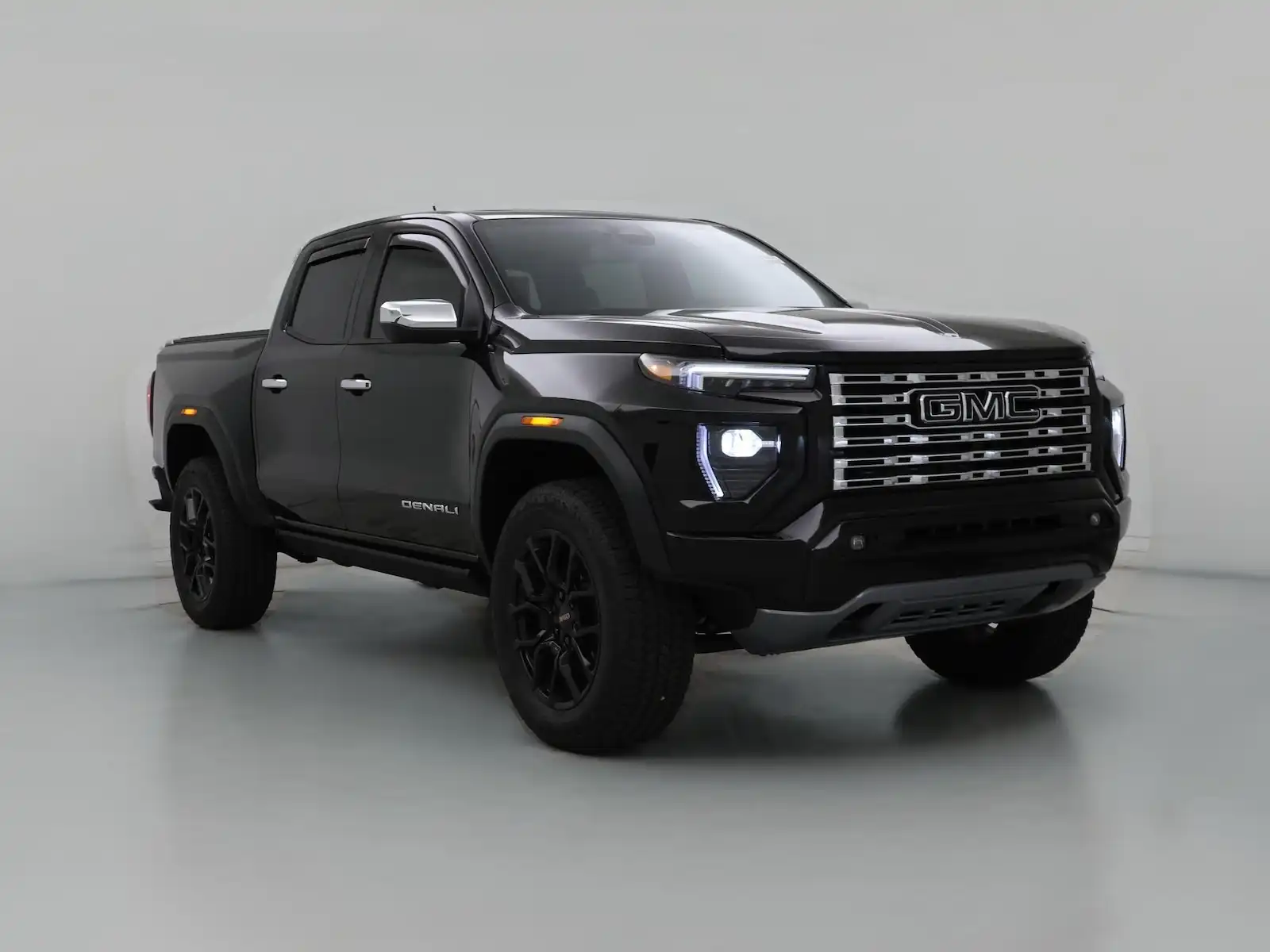 2026 GMC Canyon Denali 4WD Crew Cab Short Box's photo