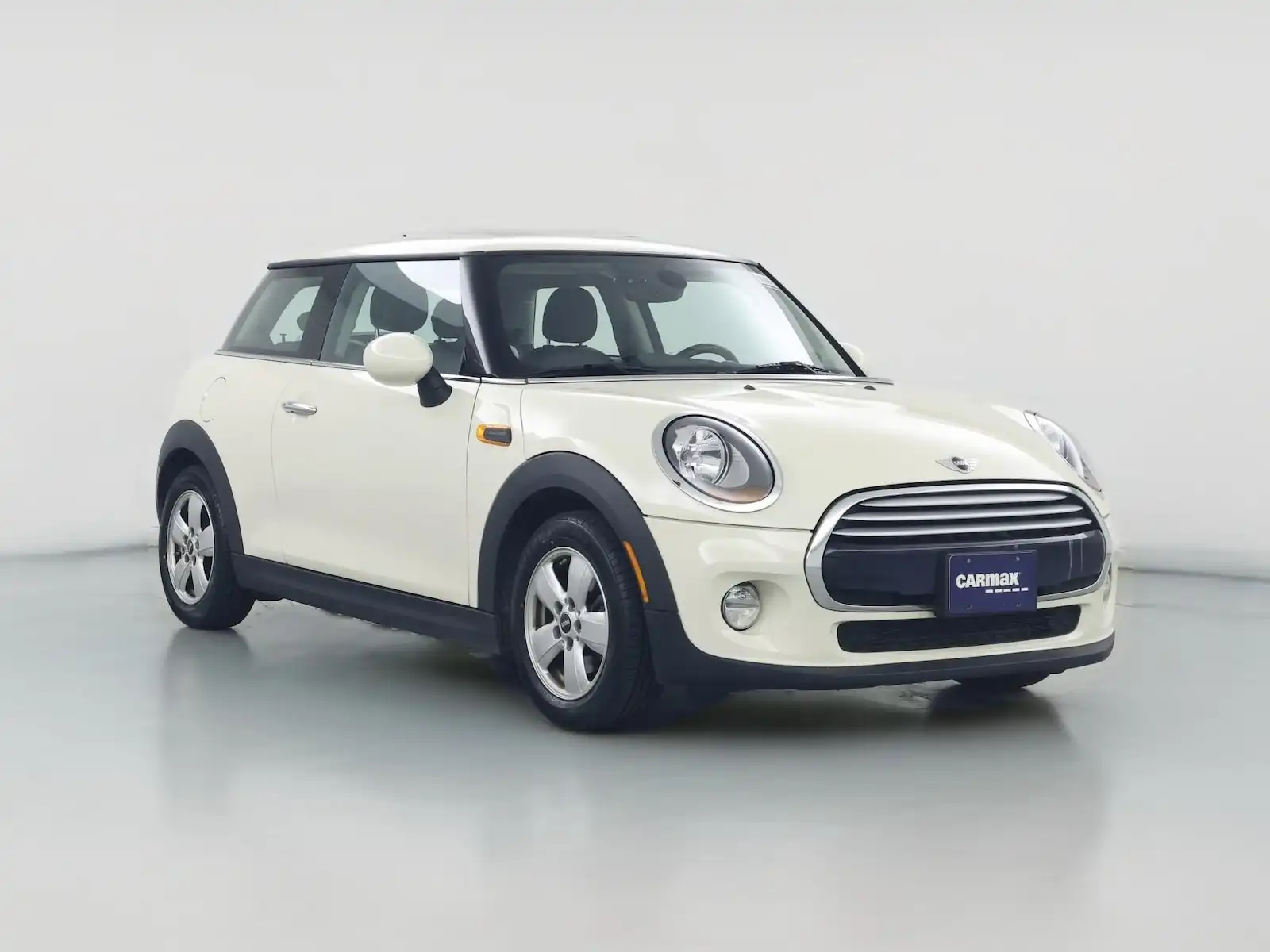 2015 MINI Cooper Base's photo