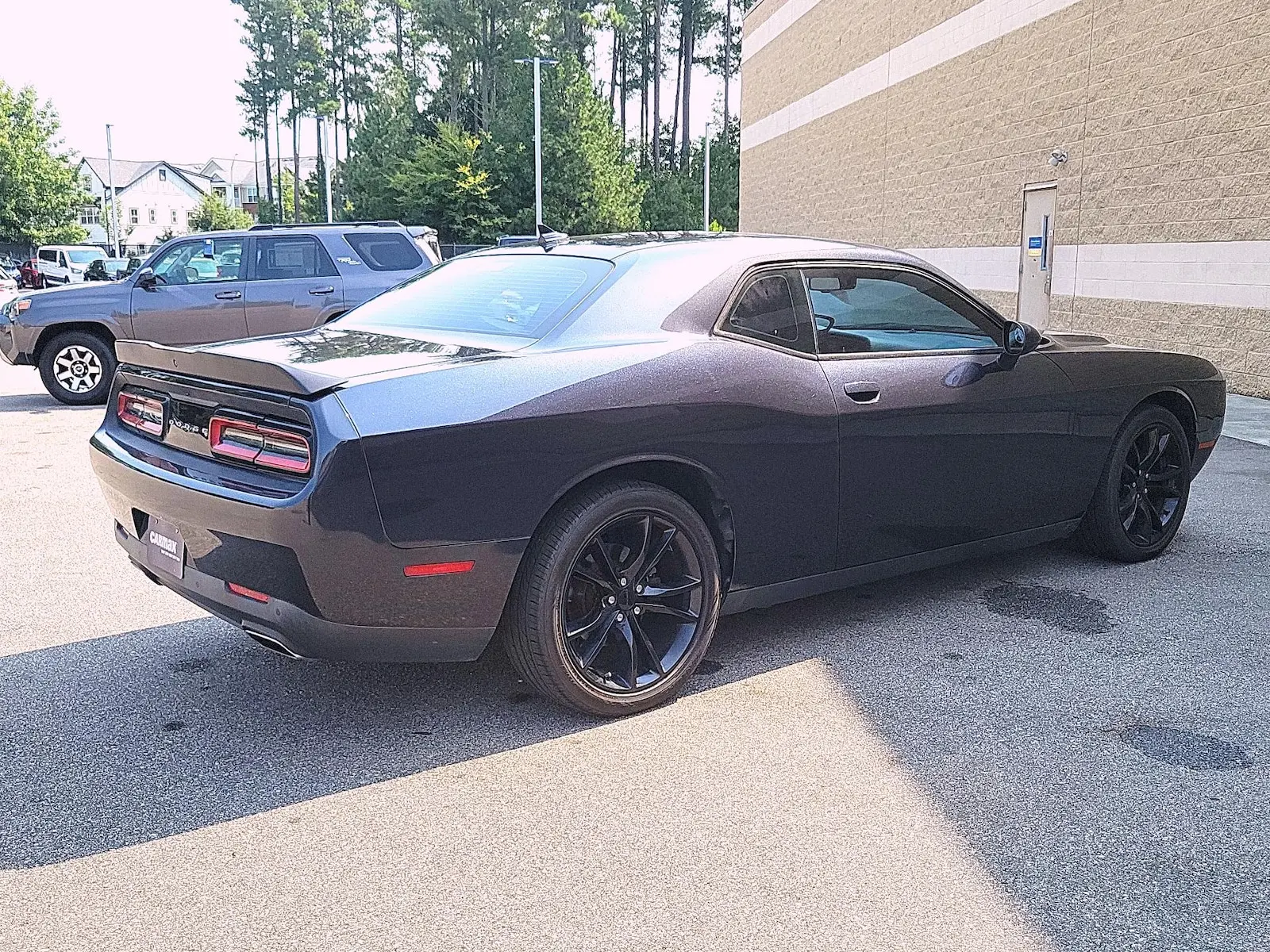 2016 Dodge Challenger SXT Plus photo 5