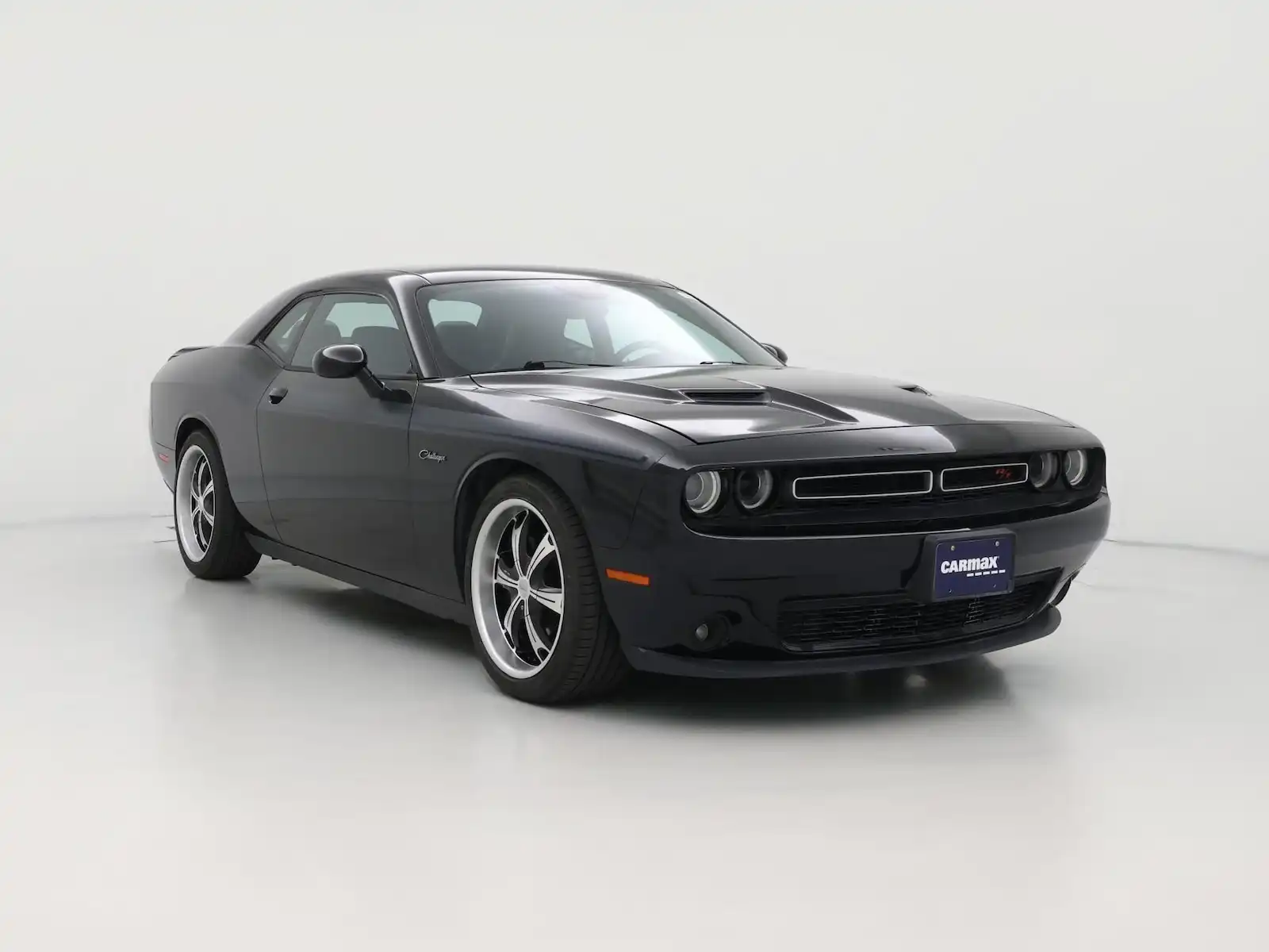 2015 Dodge Challenger R/T Plus's photo