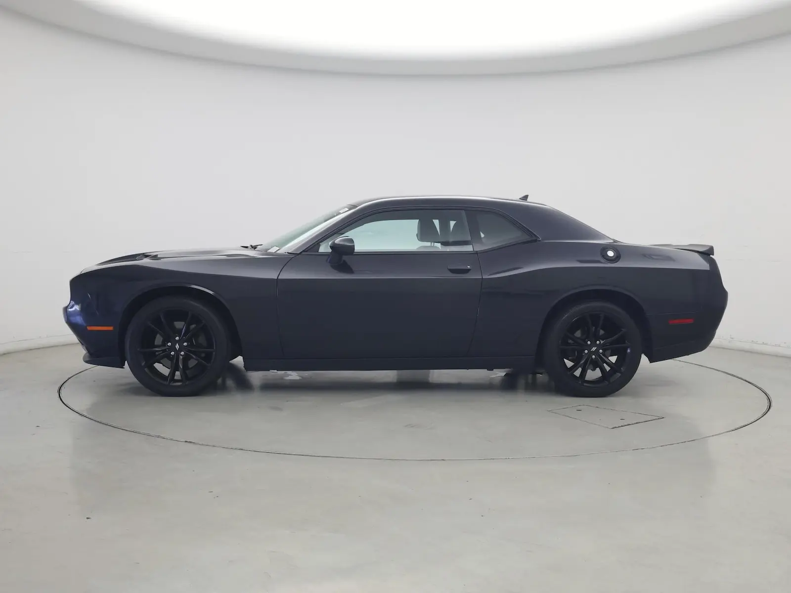 2017 Dodge Challenger SXT Plus photo 4