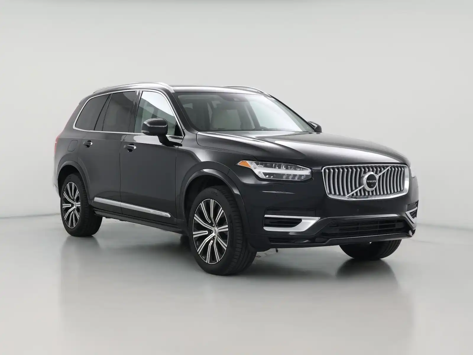 2022 Volvo XC90 T8 Recharge Inscription Extended Range 6-Passenger PHEV AWD's photo