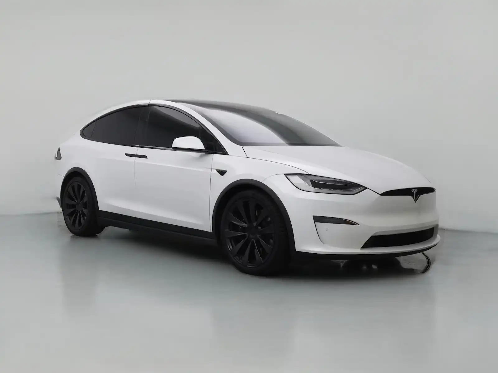 2022 Tesla Model X Long Range's photo