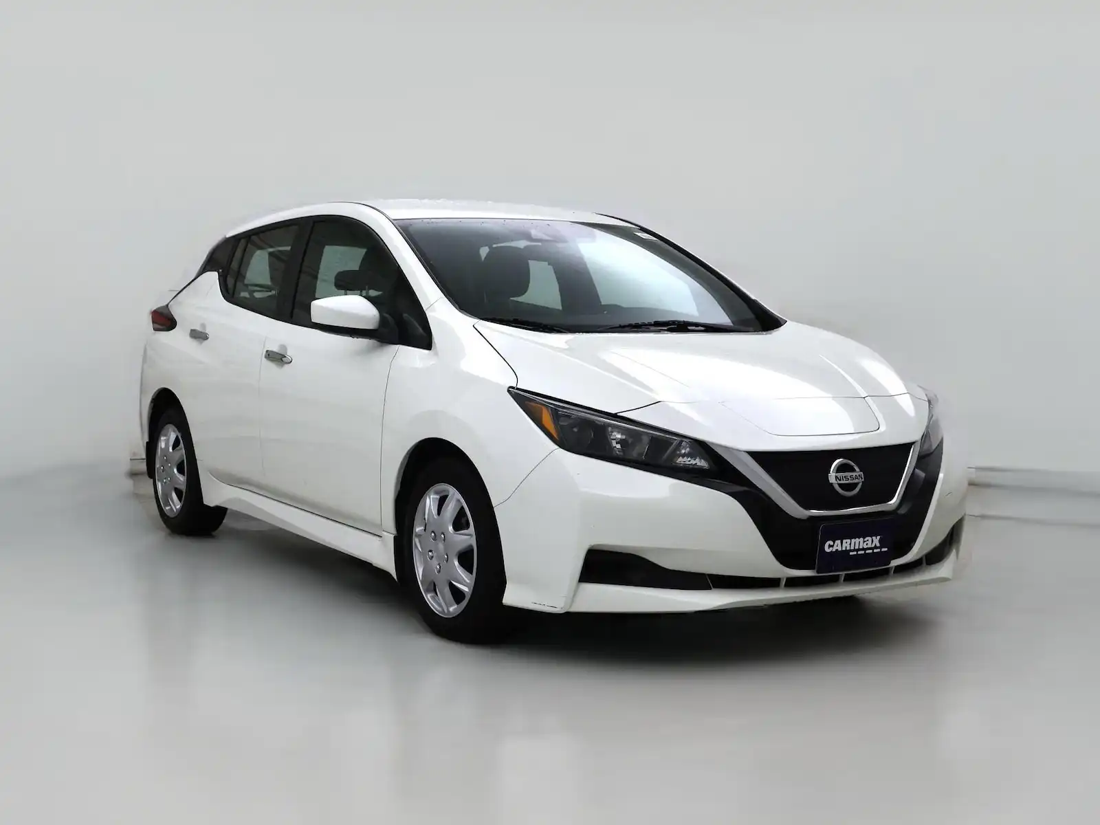 2021 Nissan Leaf S's photo