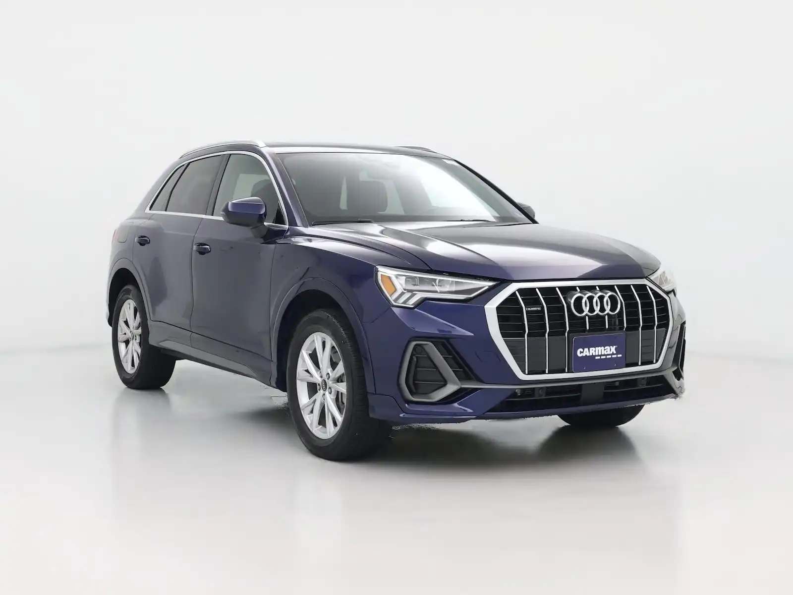 2023 Audi Q3 45 TFSI S Line Premium quattro's photo