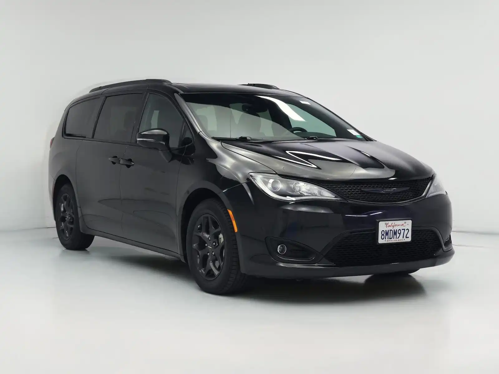 2019 Chrysler Pacifica Limited's photo