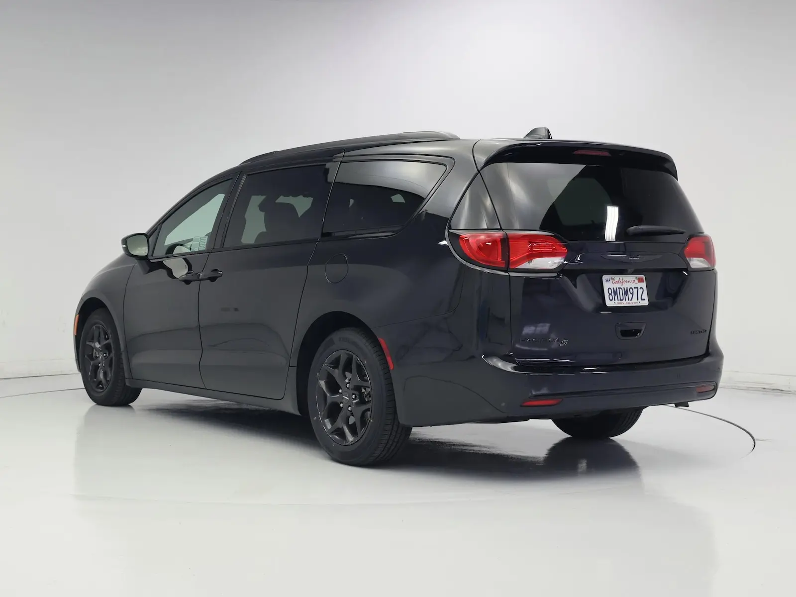 2019 Chrysler Pacifica Limited photo 3