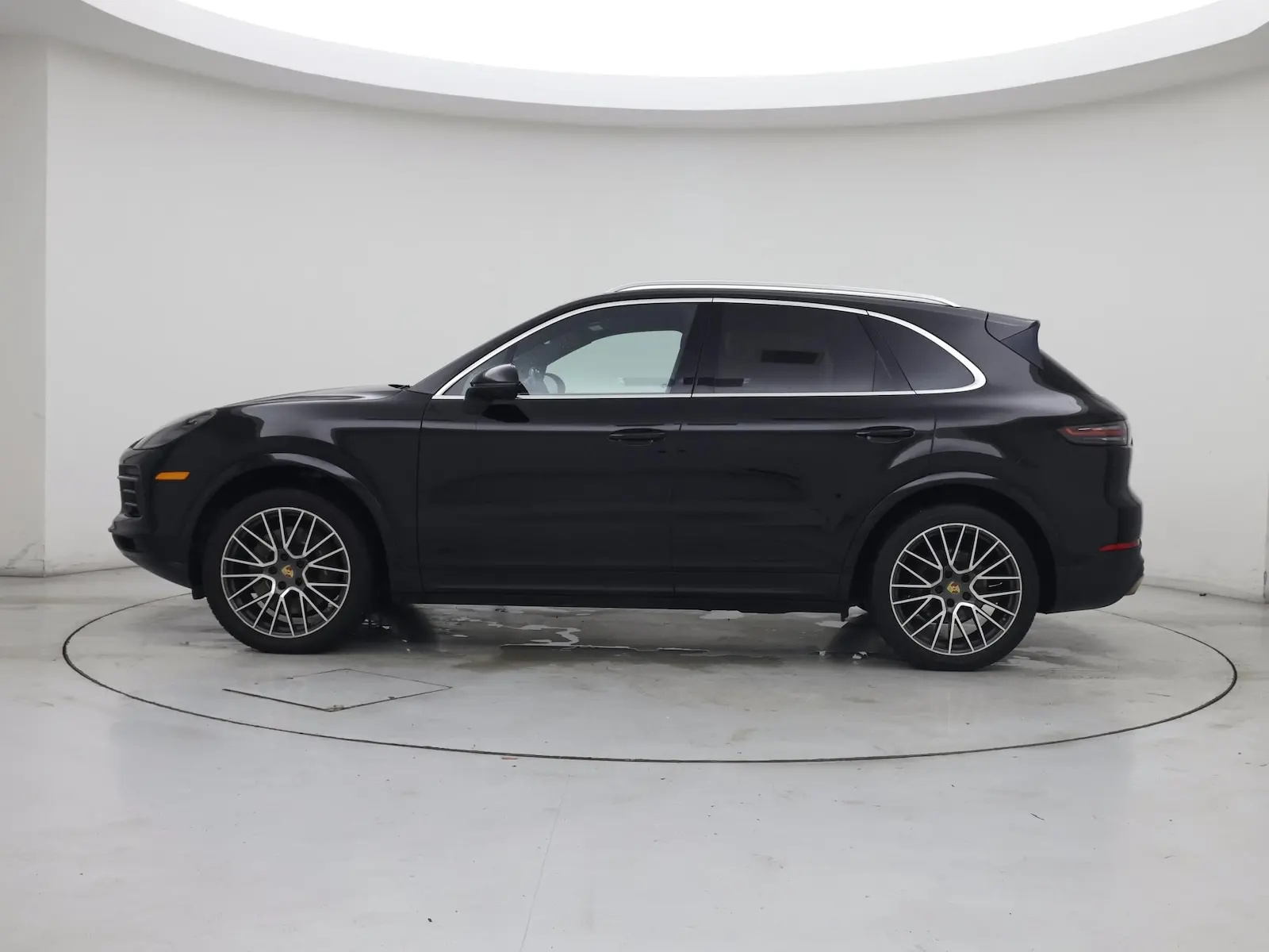 2021 Porsche Cayenne Base photo 4