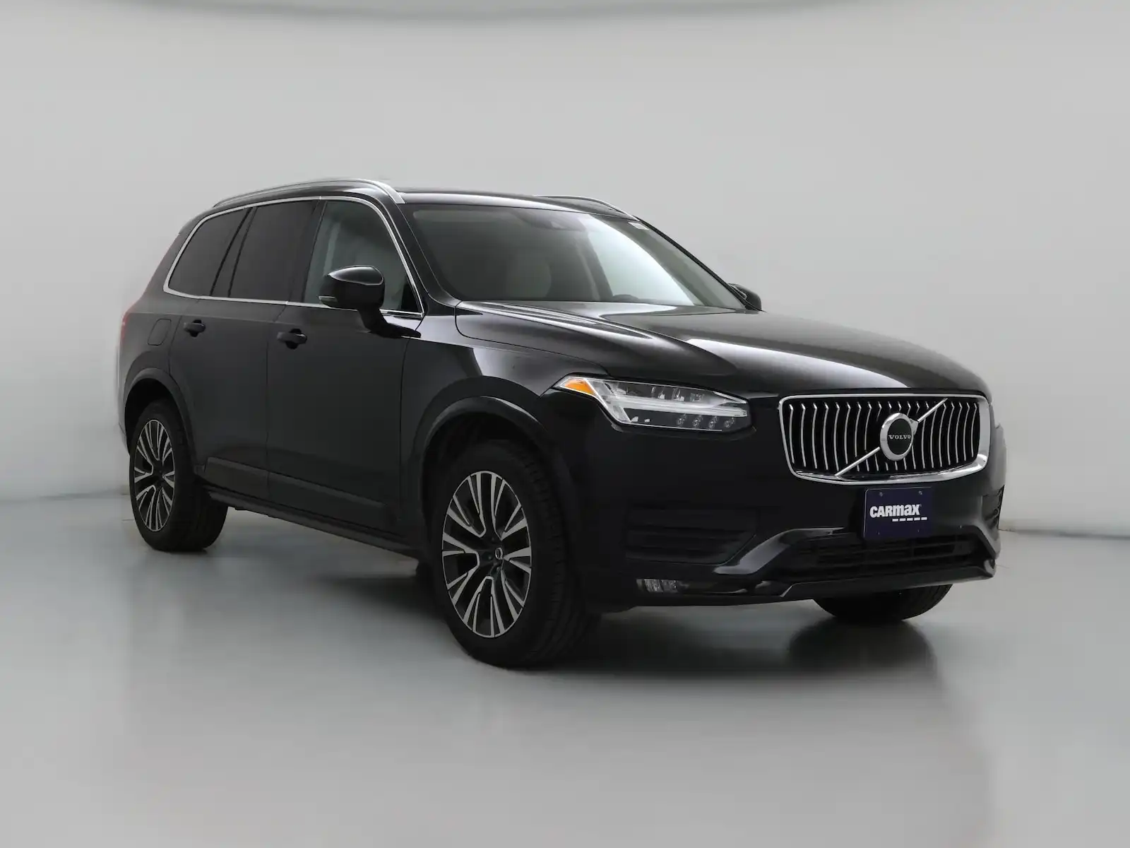 2021 Volvo XC90 T6 Momentum AWD's photo