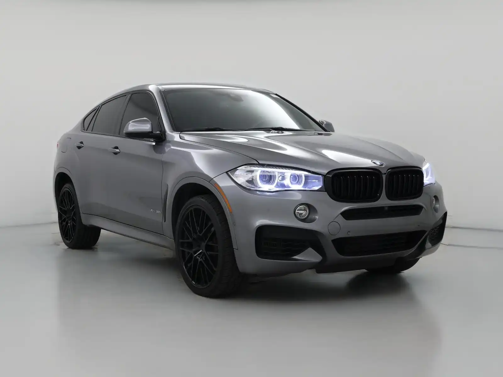 2018 BMW X6 xDrive50i's photo
