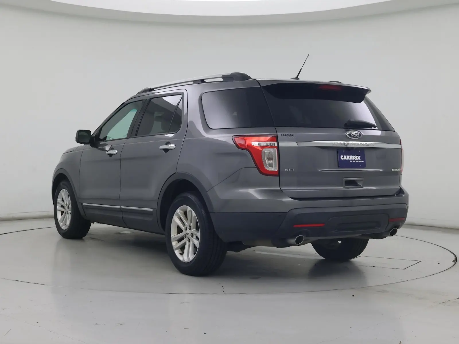 2014 Ford Explorer XLT photo 3