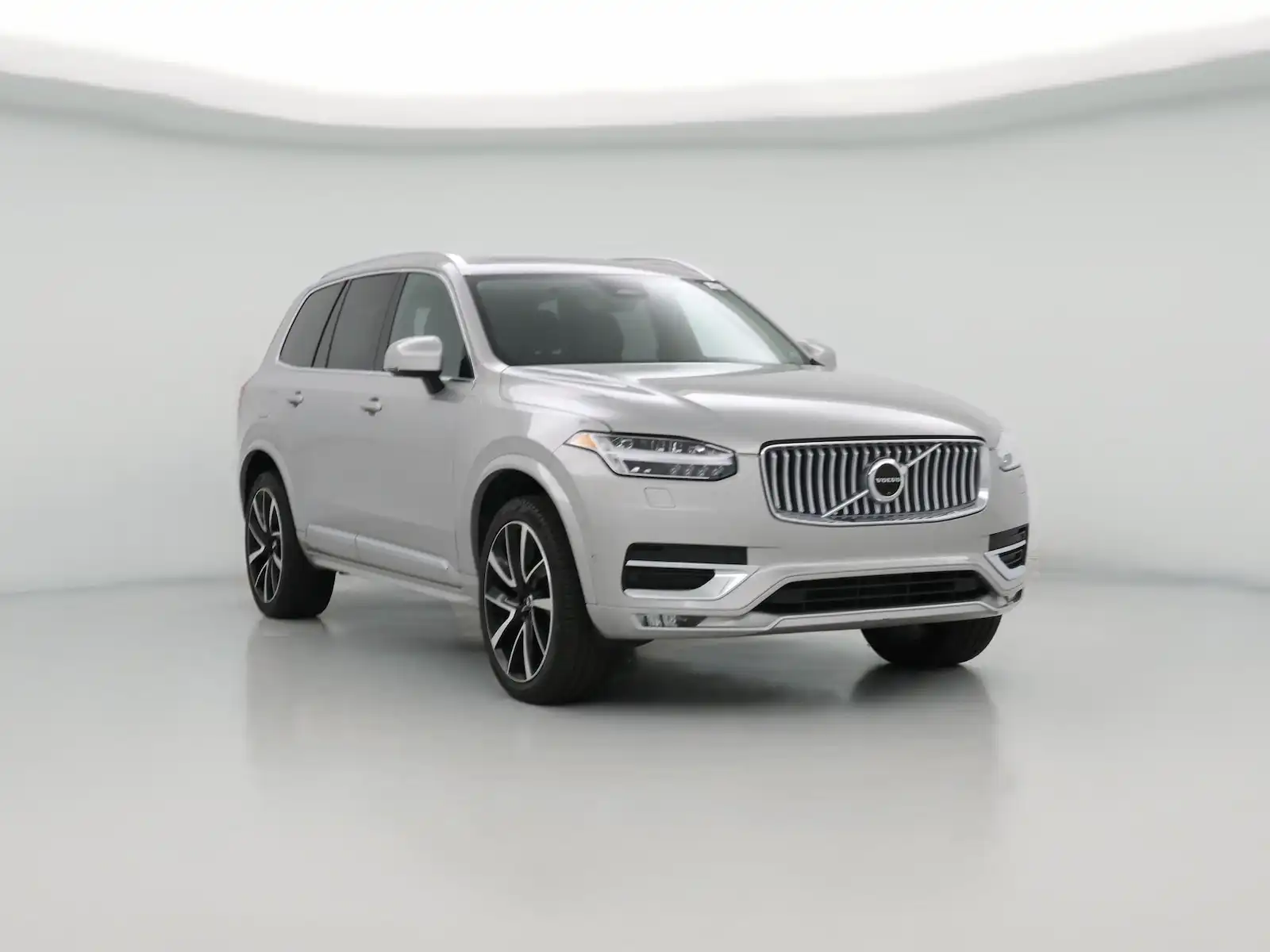 2024 Volvo XC90 B5 Plus Bright Theme AWD's photo