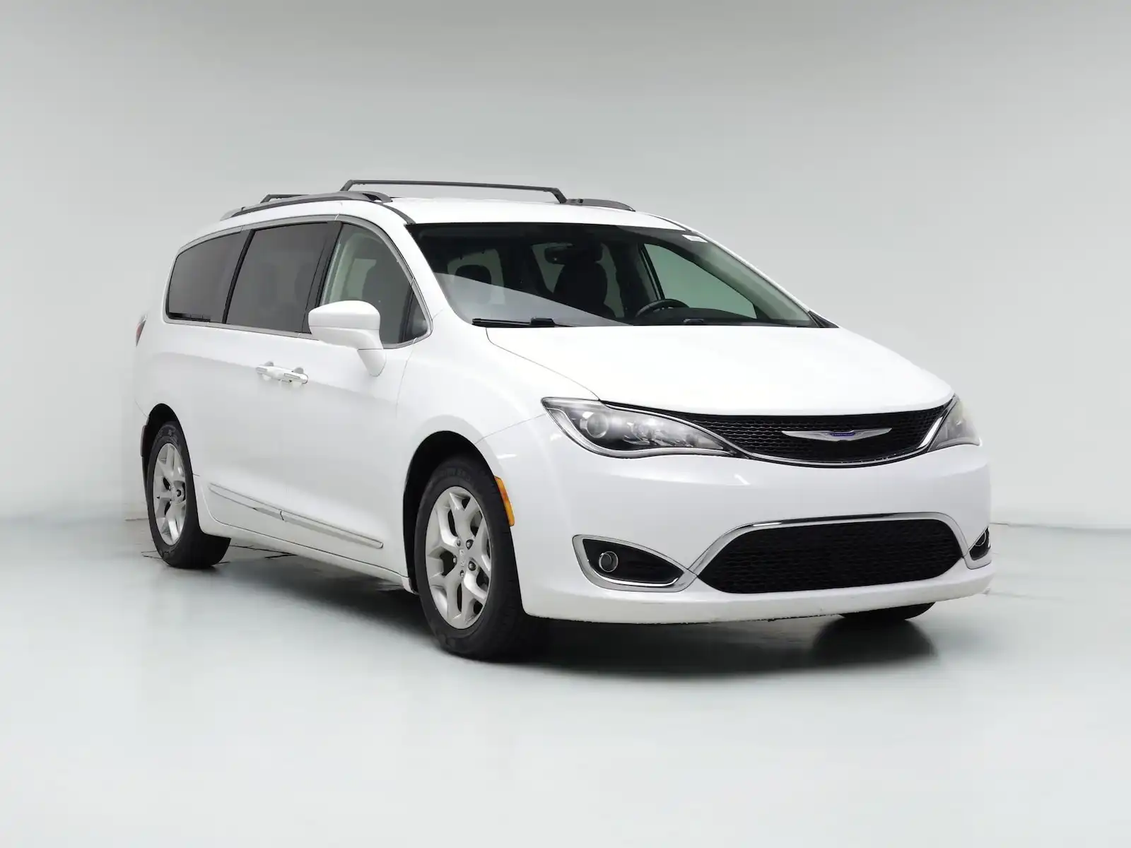 2019 Chrysler Pacifica Touring L Plus's photo
