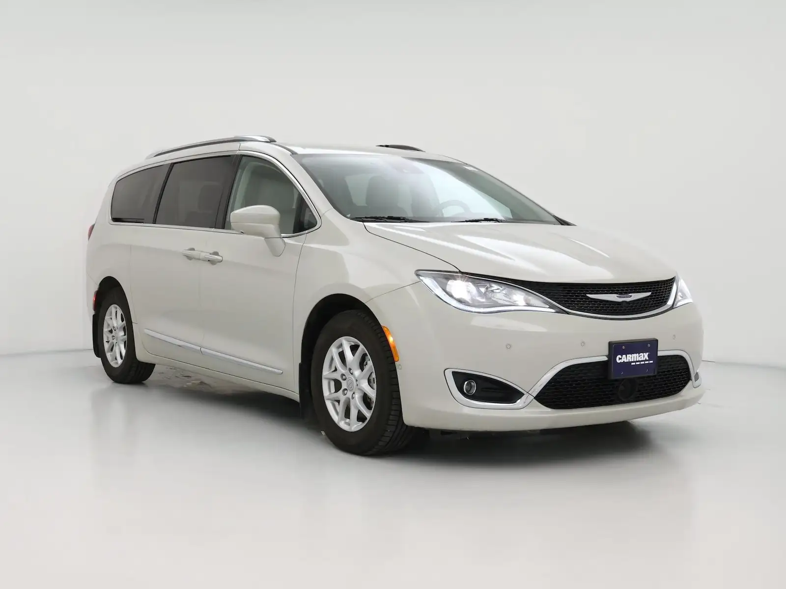 2020 Chrysler Pacifica Touring L photo 1