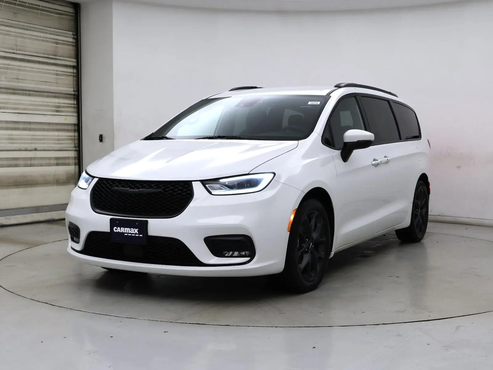 2023 Chrysler Pacifica Touring L photo 5