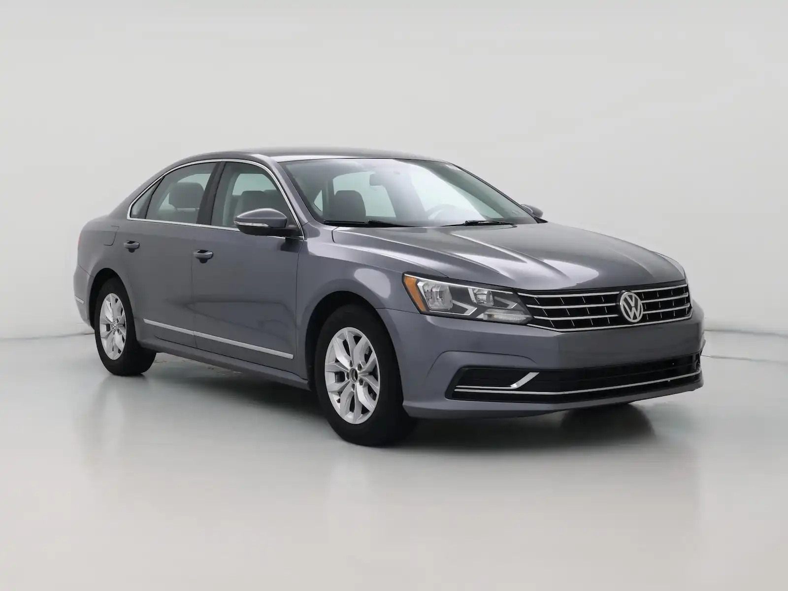 2017 Volkswagen Passat 1.8T S Auto's photo