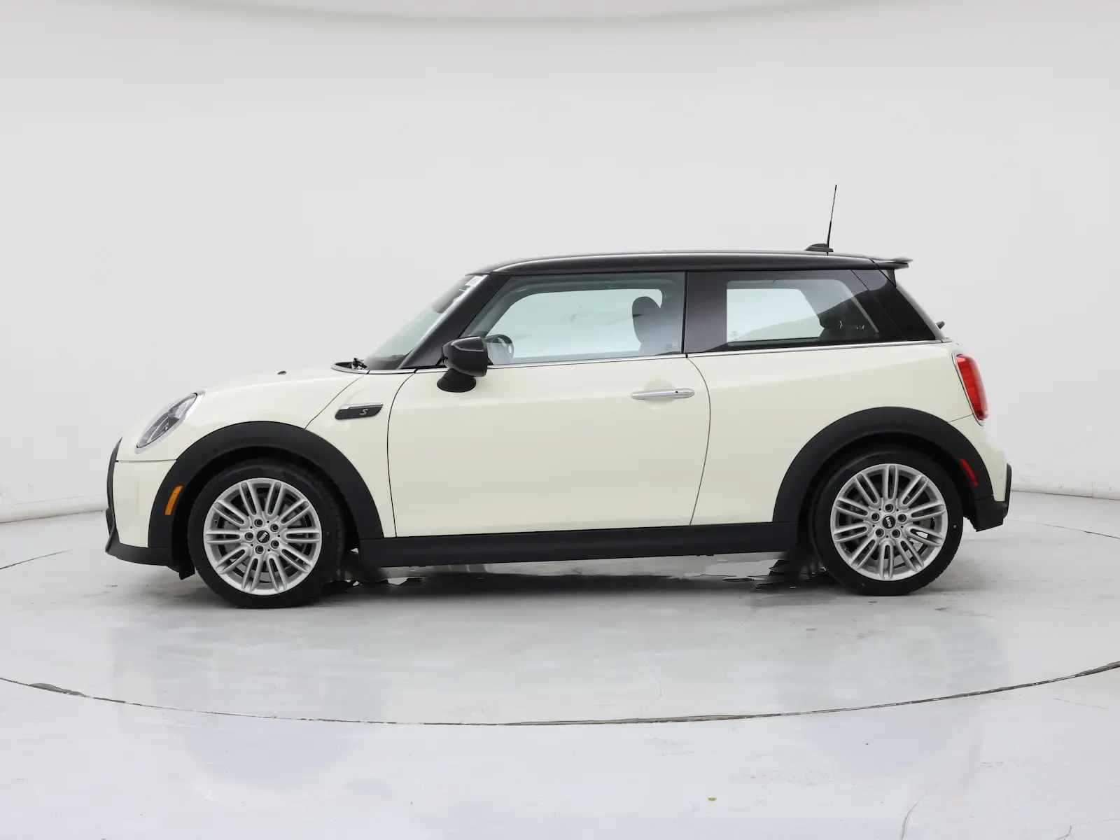 2022 MINI Hardtop Cooper S photo 4