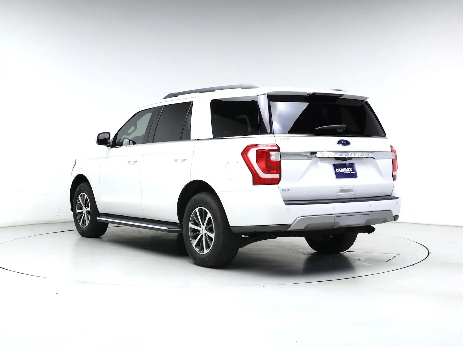 2020 Ford Expedition XLT photo 3