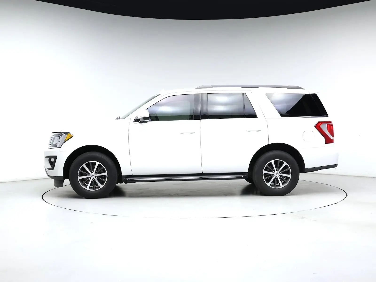 2020 Ford Expedition XLT photo 4