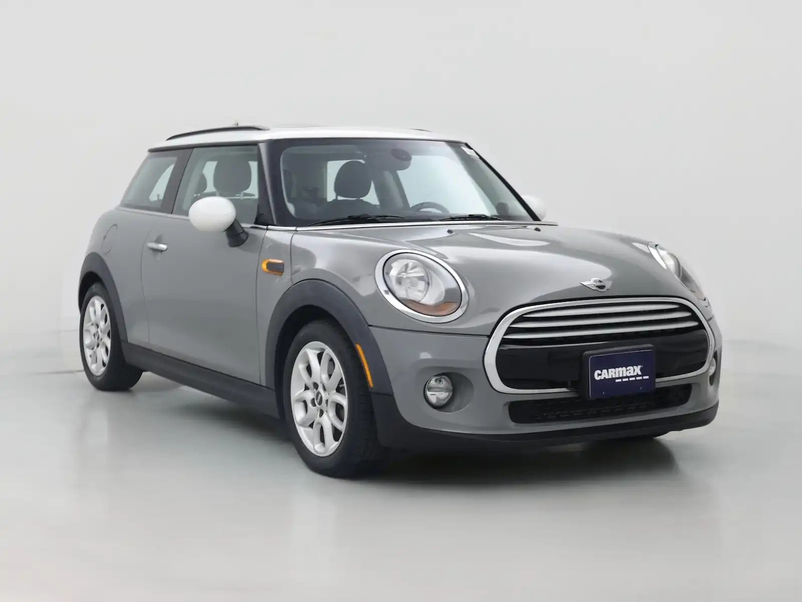 2015 MINI Cooper Base's photo