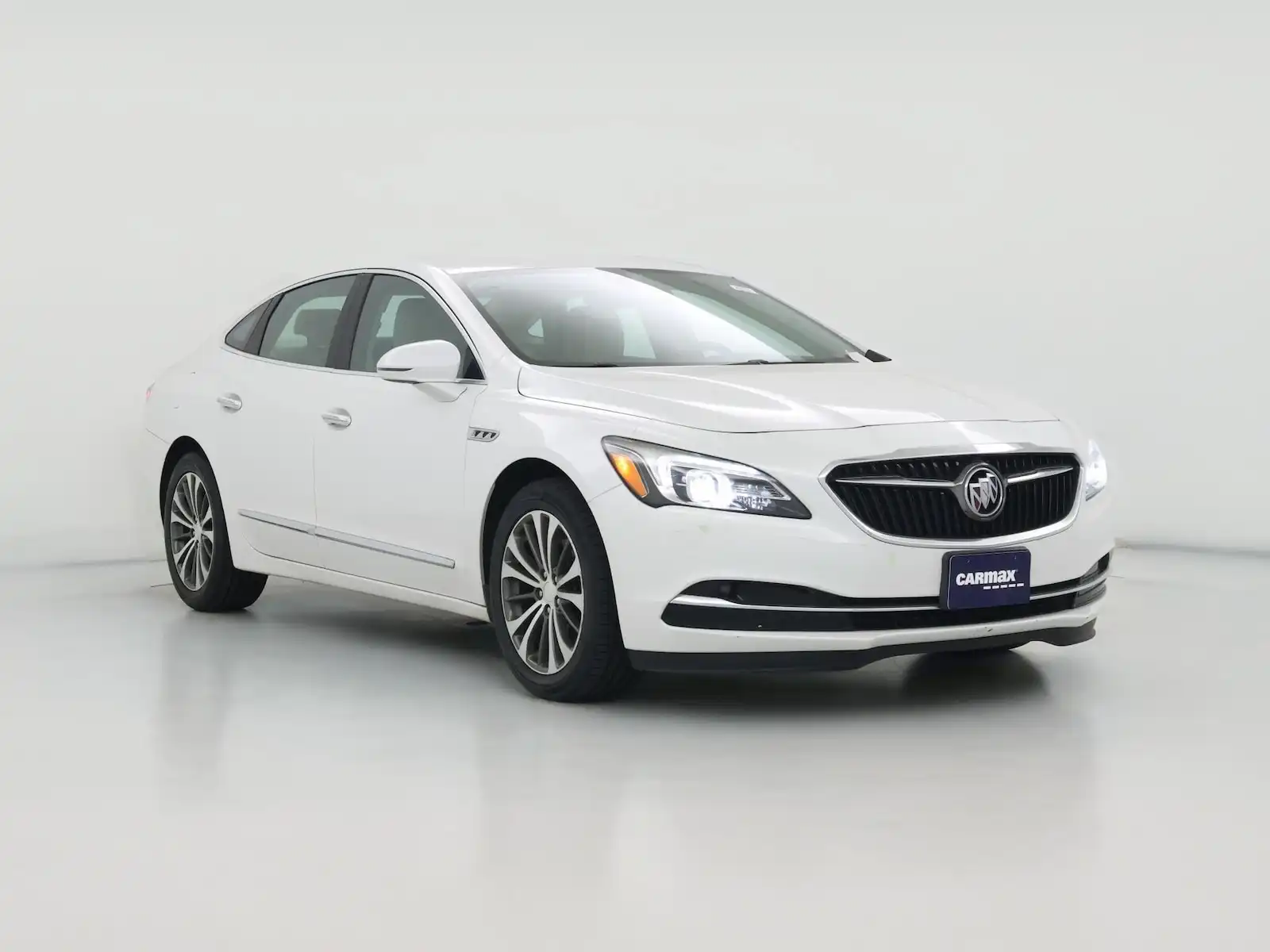 2017 Buick LaCrosse Essence's photo