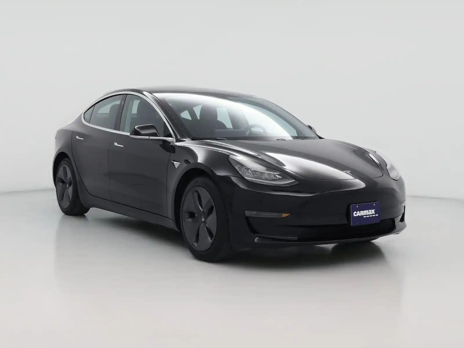 2020 Tesla Model 3 Standard Range Plus's photo