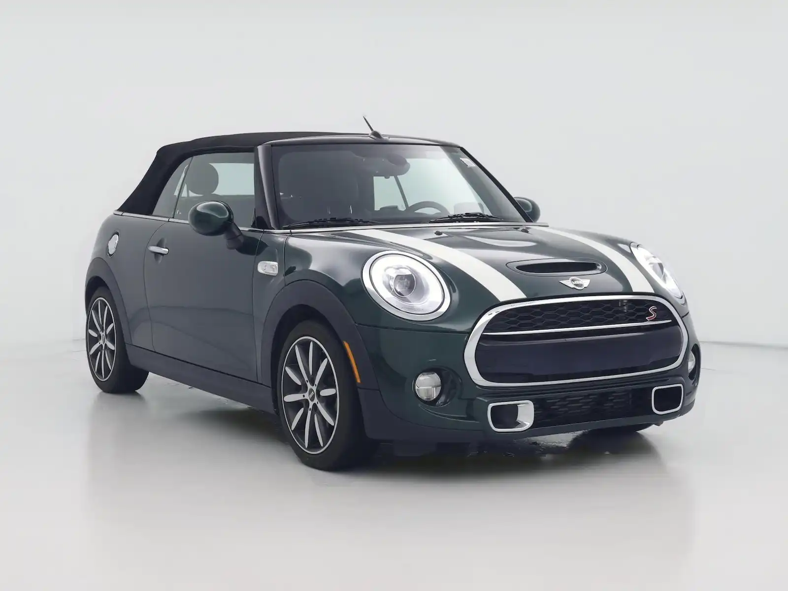 2017 MINI Cooper S Convertible's photo
