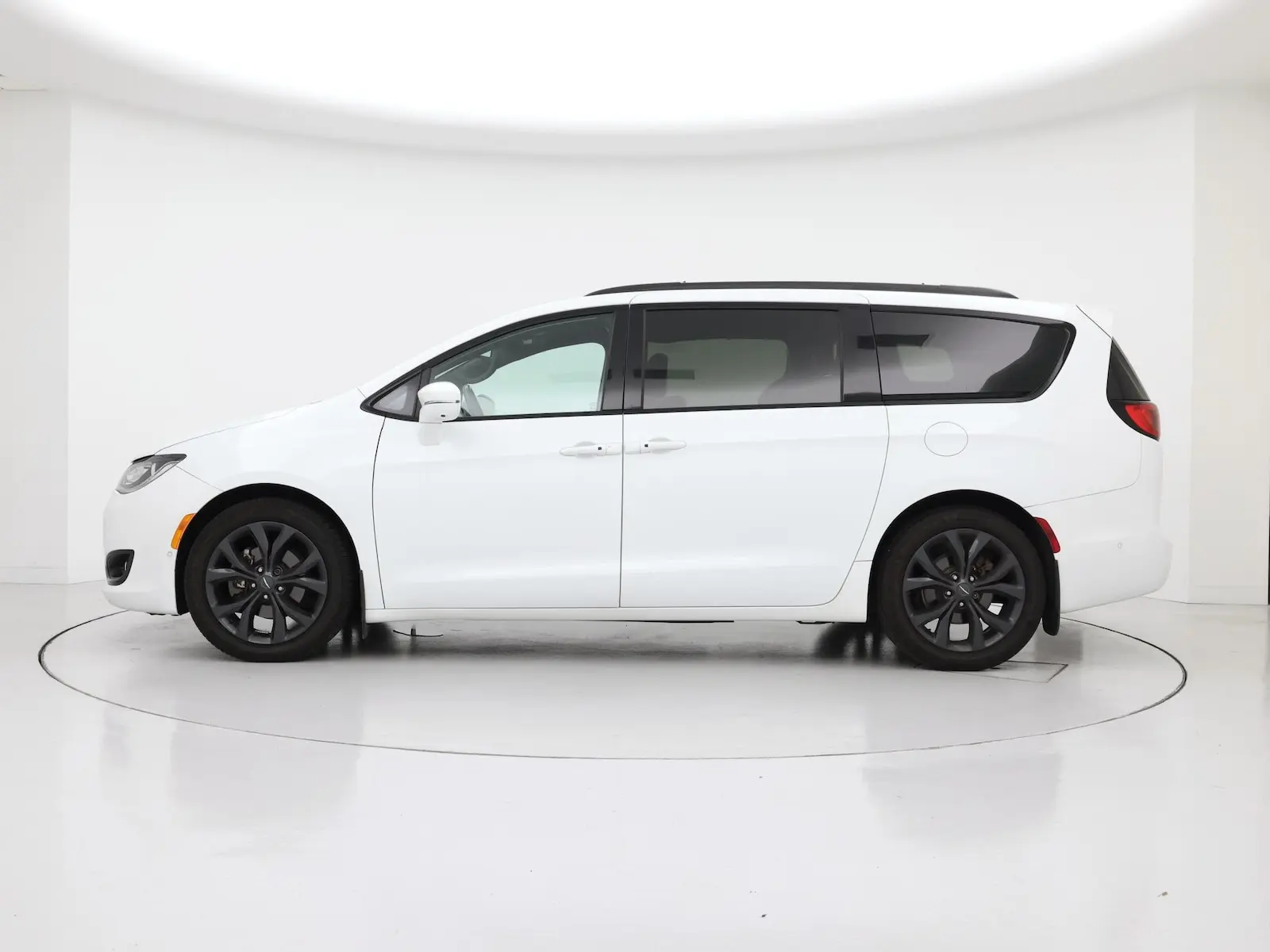 2019 Chrysler Pacifica Limited photo 4