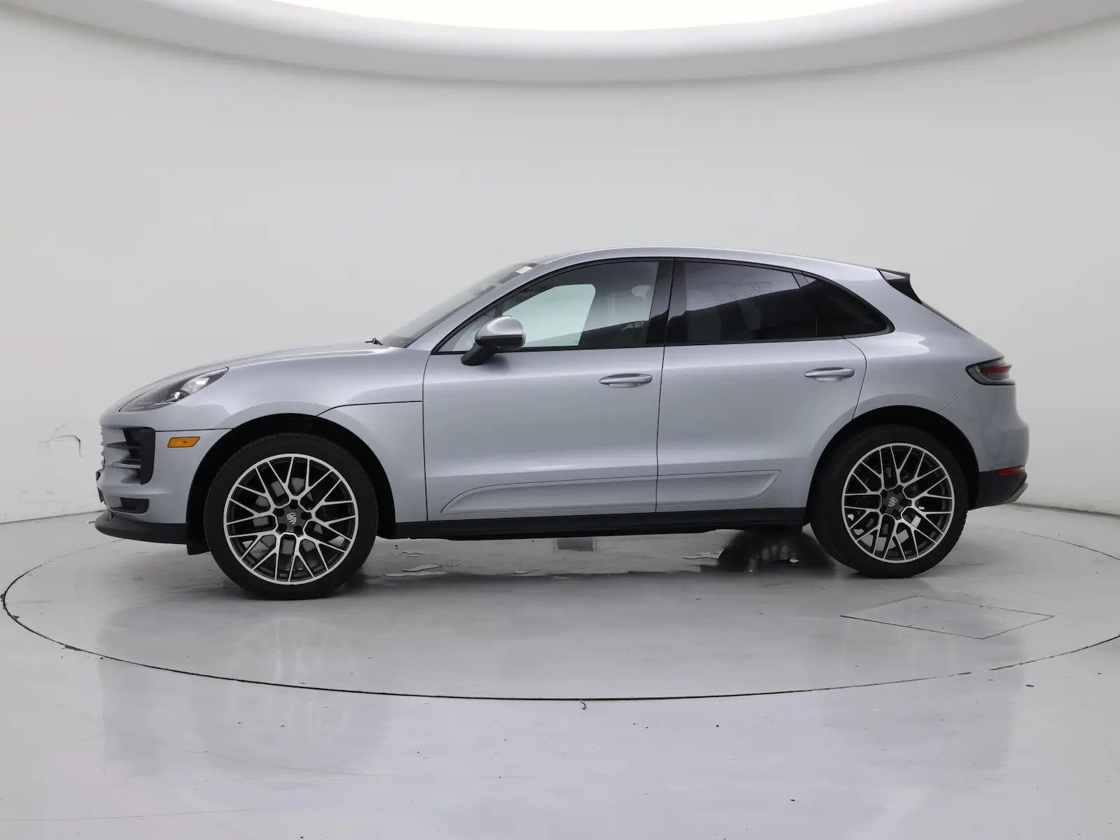 2020 Porsche Macan Base photo 4