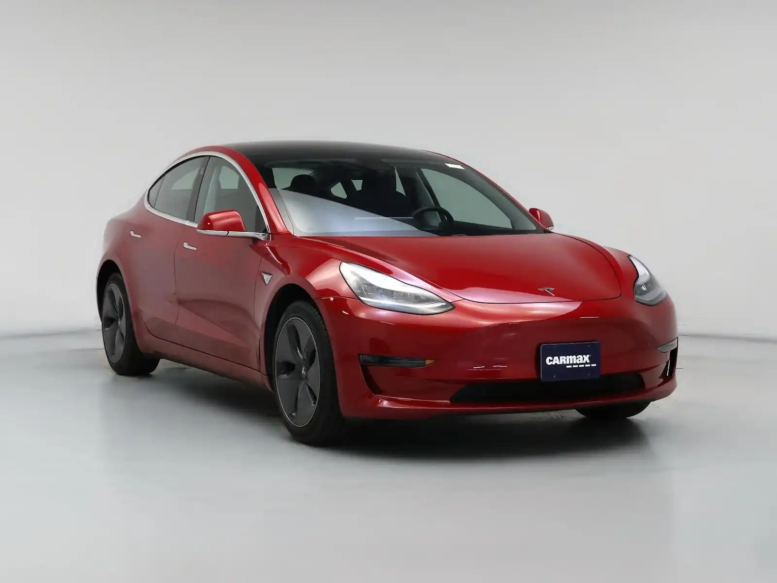 2020 Tesla Model 3 Standard Range Plus's photo