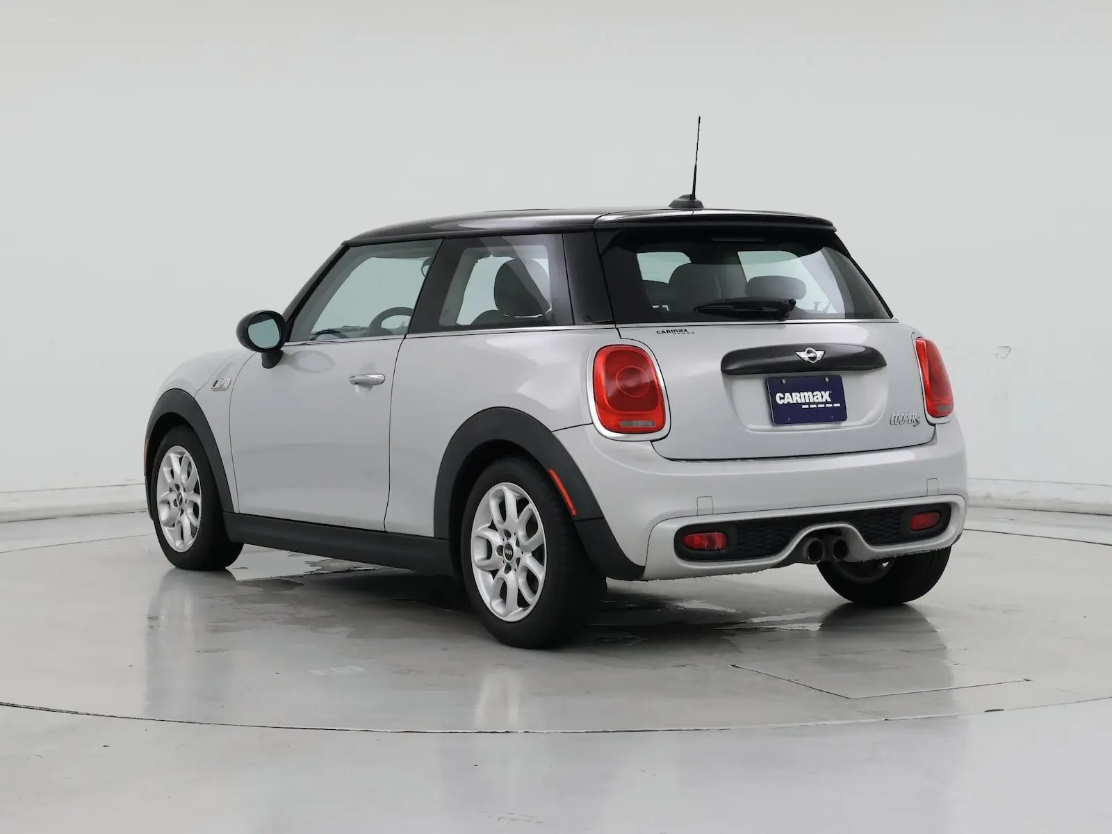 2015 MINI Cooper S photo 3