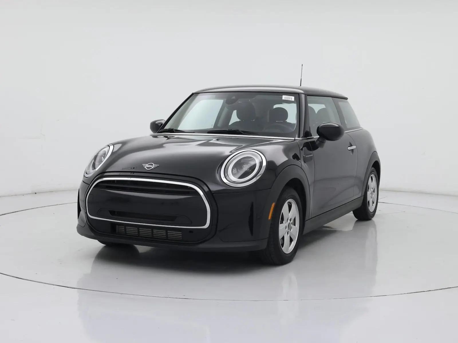 2024 MINI Hardtop Cooper photo 5