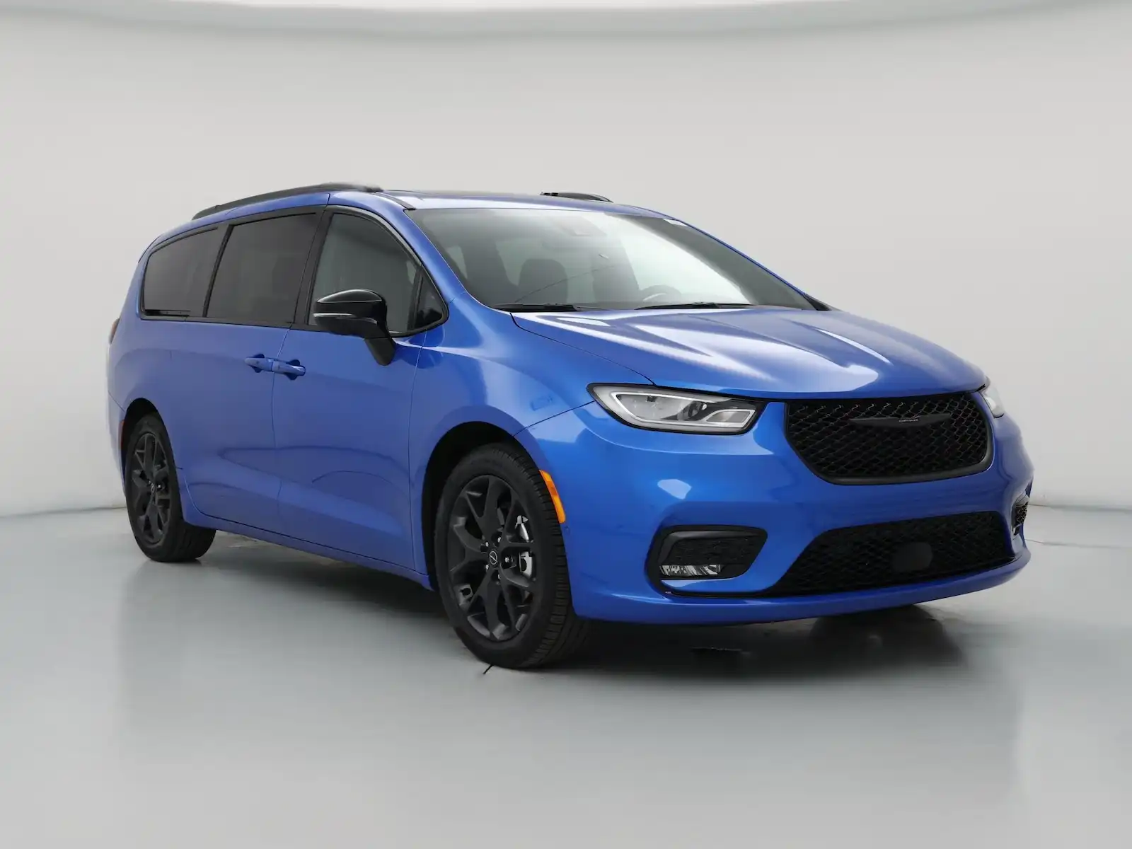 2026 Chrysler Pacifica Limited's photo