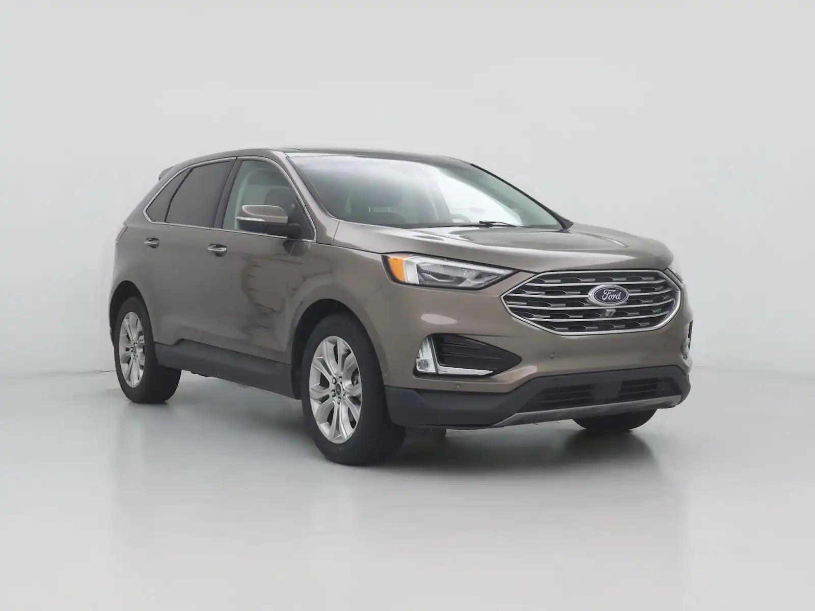 2019 Ford Edge Titanium's photo
