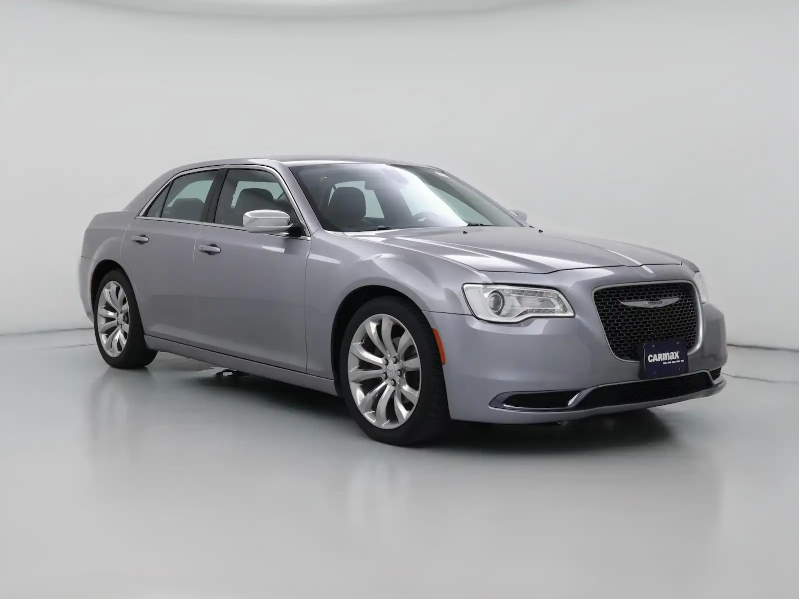 2017 Chrysler 300 Limited's photo