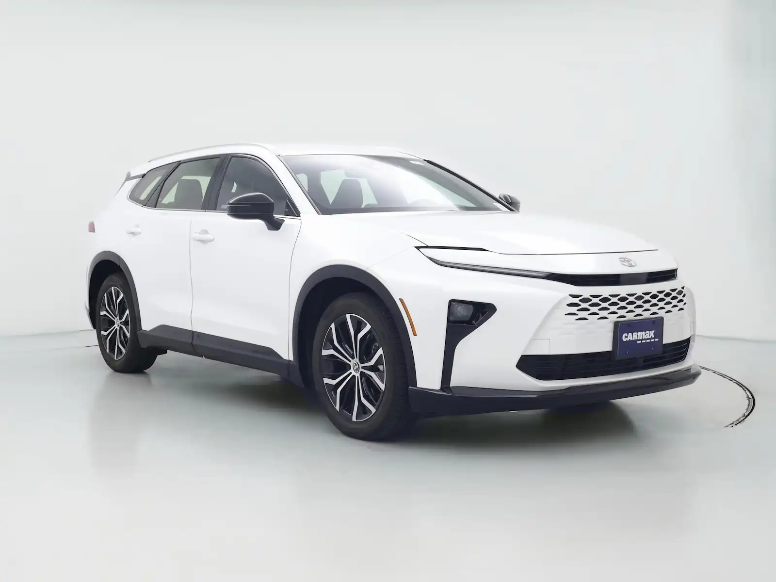 2025 Toyota Crown Signia XLE AWD's photo