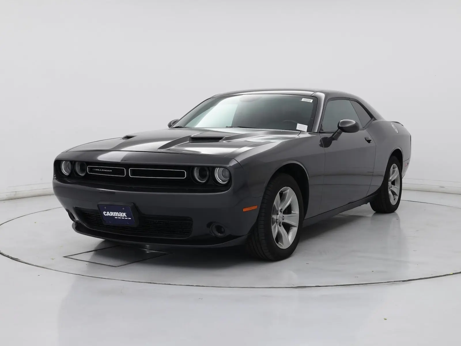 2020 Dodge Challenger SXT Auto photo 5