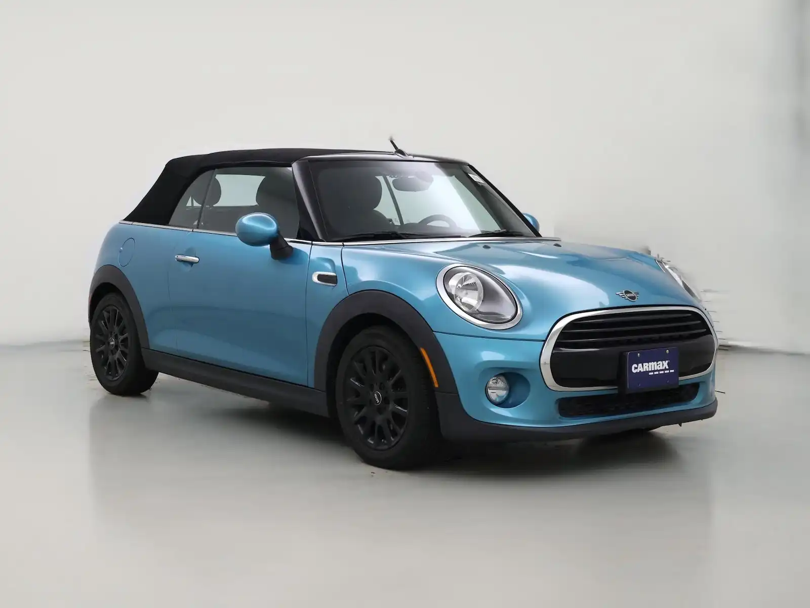 2019 MINI Convertible Cooper Signature's photo