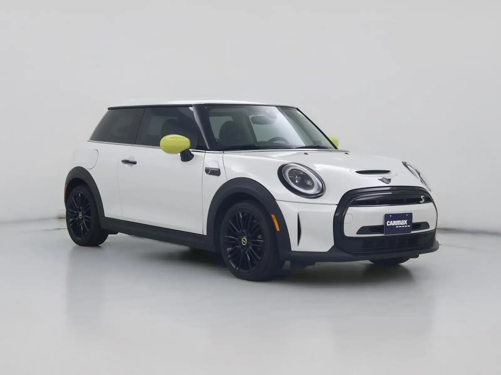 2024 MINI Hardtop Cooper SE's photo