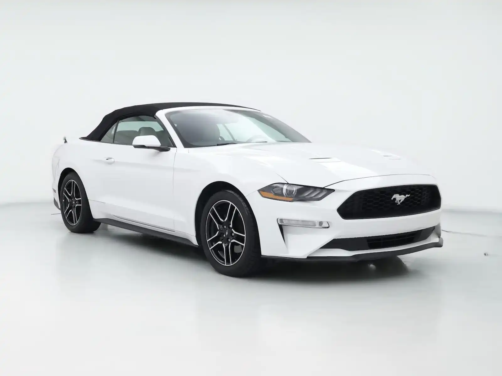 2018 Ford Mustang EcoBoost Premium Convertible's photo