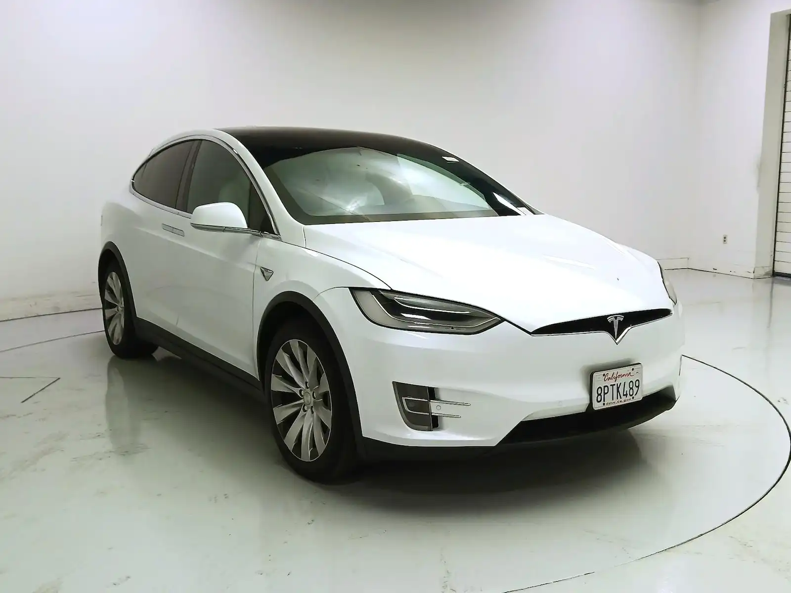 2020 Tesla Model X Long Range Plus's photo