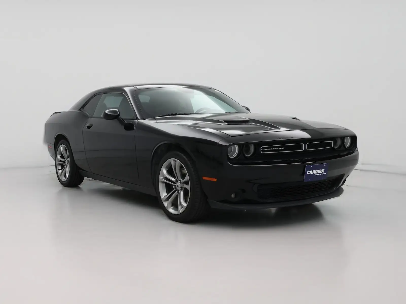 2017 Dodge Challenger SXT Plus photo 1