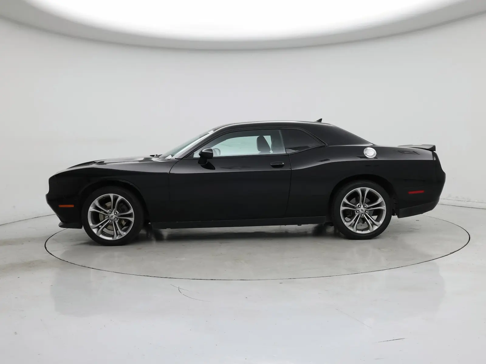 2017 Dodge Challenger SXT Plus photo 4