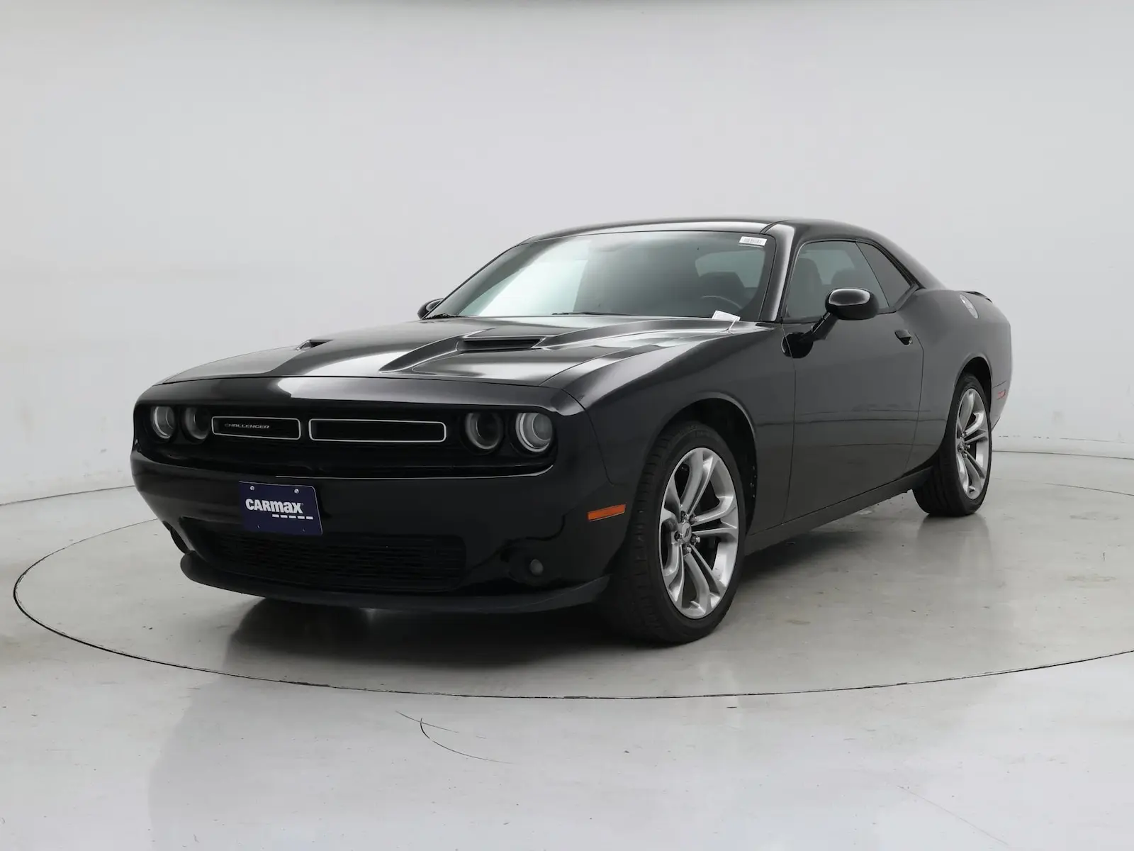 2017 Dodge Challenger SXT Plus photo 5